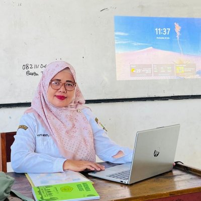 Tuti Hayati, M.Pd.